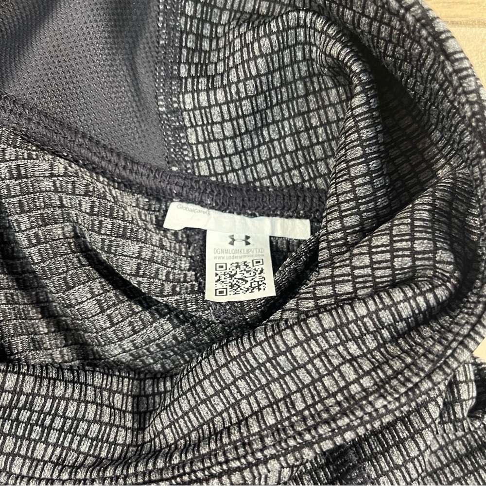 Under Armour Women's Black Leggings Reflect Heat Gear - Picture 8 of 14
